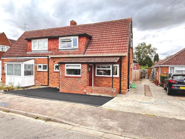 House for sale in Wotton, Gloucester