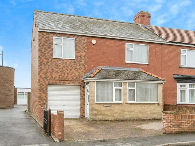House for sale in Hatfield Woodhouse, South Yorkshire