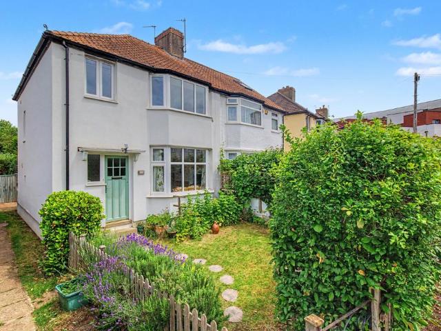House for sale in The Slade, Oxfordshire