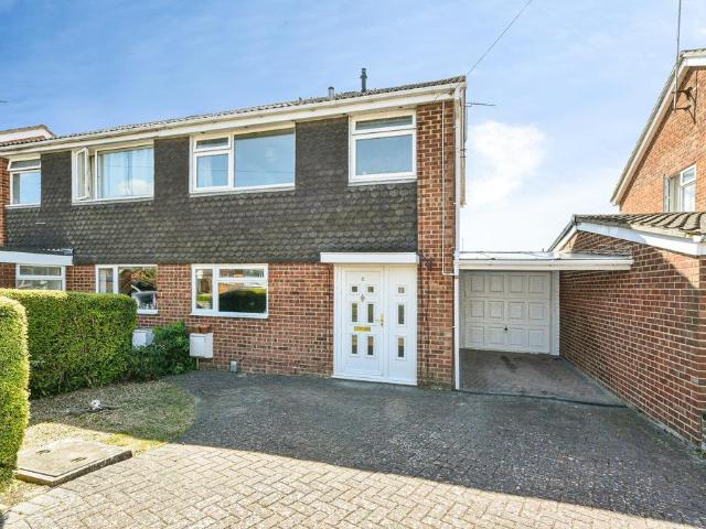 House for sale in Woodshaw, Royal Wootton Bassett