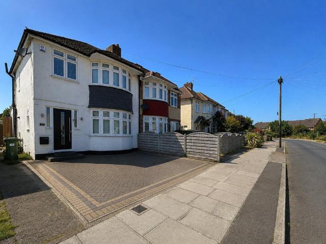 House for sale in Whitton, Greater London