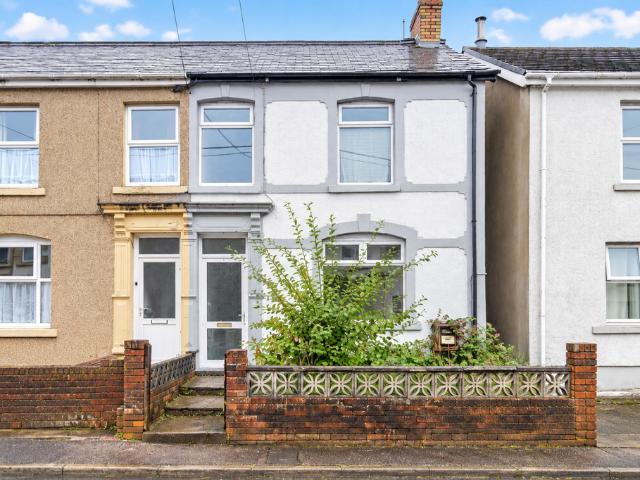 House for sale in Twynmynydd, Glanamman
