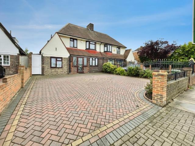 House for sale in Horn Park, Greater London