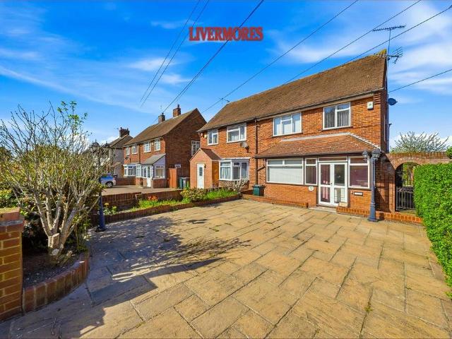 House for sale in Worcester Park Estate, Monks Orchard
