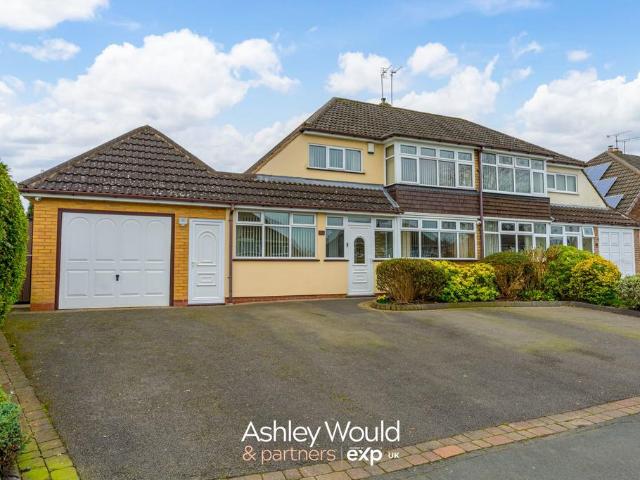 House for sale in Tipton, West Midlands