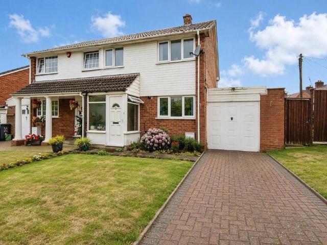 House for sale in Baddesley Ensor, North Warwickshire