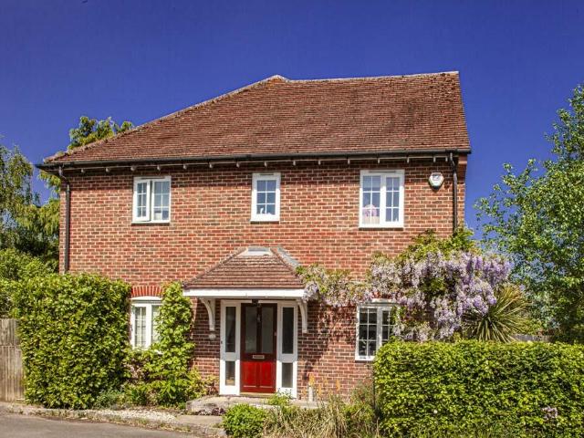 House for sale in Upper Basildon, West Berkshire