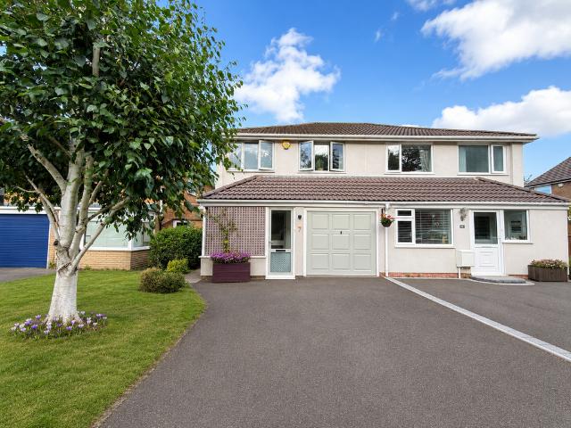 House for sale in Wythall CP, Bromsgrove