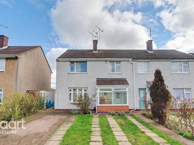 House for sale in Manor Farm Estate, West Midlands