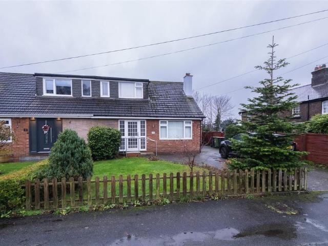 House for sale in Cuddington, Cheshire
