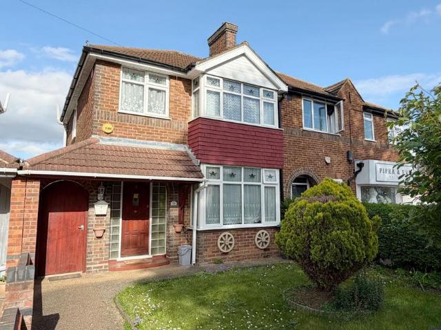 House for sale in Fenlake, Bedford