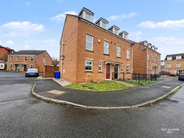 House for sale in Tunstall, Stoke-on-Trent
