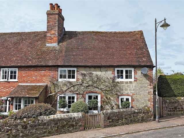 House for sale in Littlecote, West Sussex