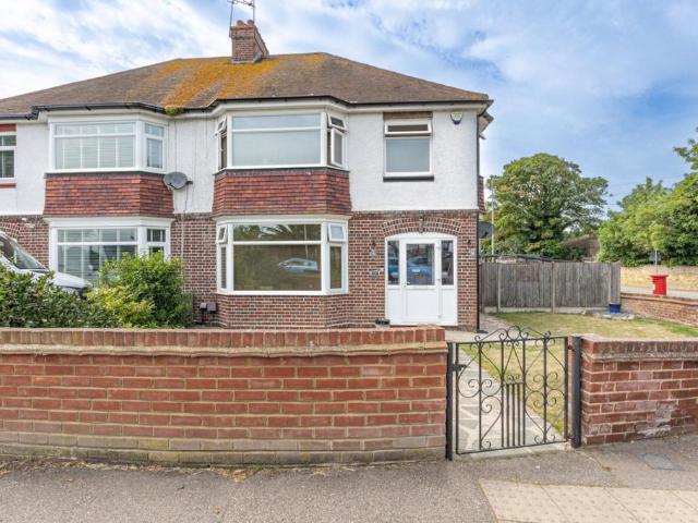 House for sale in Westbrook, Acol