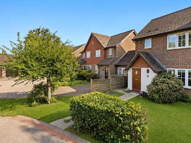 House for sale in Slaugham, Perryfields