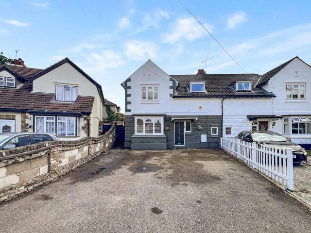 House for sale in Rush Green, Greater London