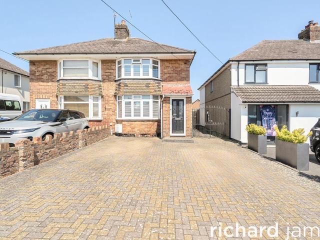 House for sale in Vastern, Wiltshire