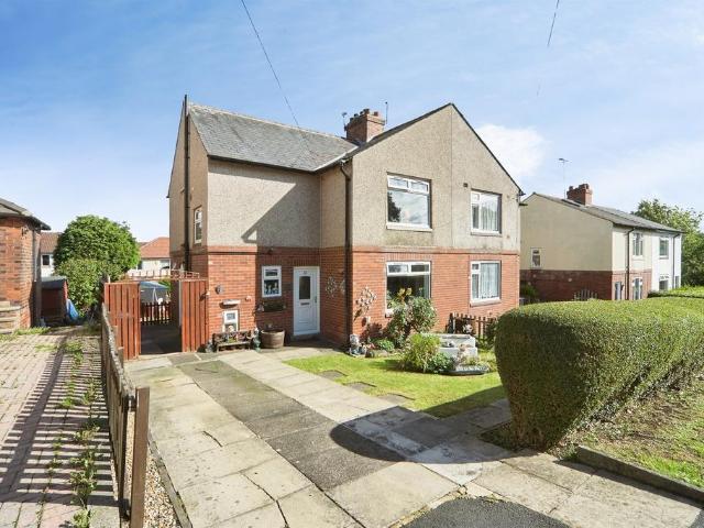 House for sale in Horsforth Vale, Farsley