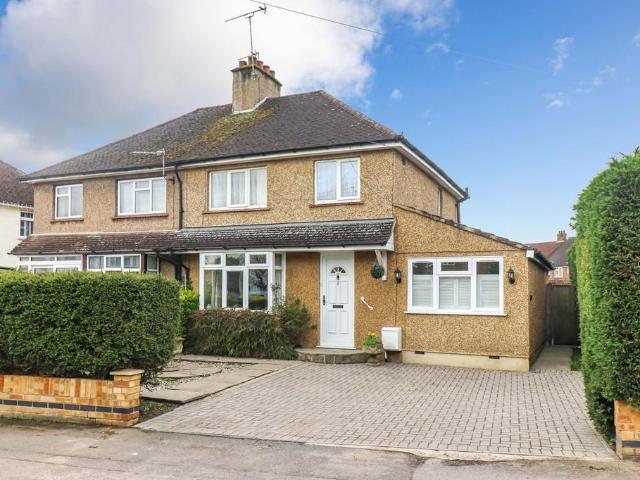 House for sale in Batchworth, Hertfordshire