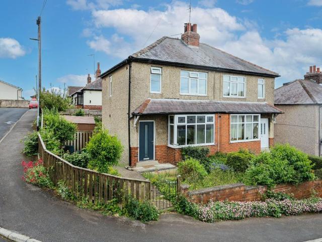 House for sale in Rawdon, West Yorkshire