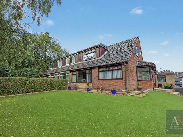 House for sale in Smithy Bridge, Rochdale