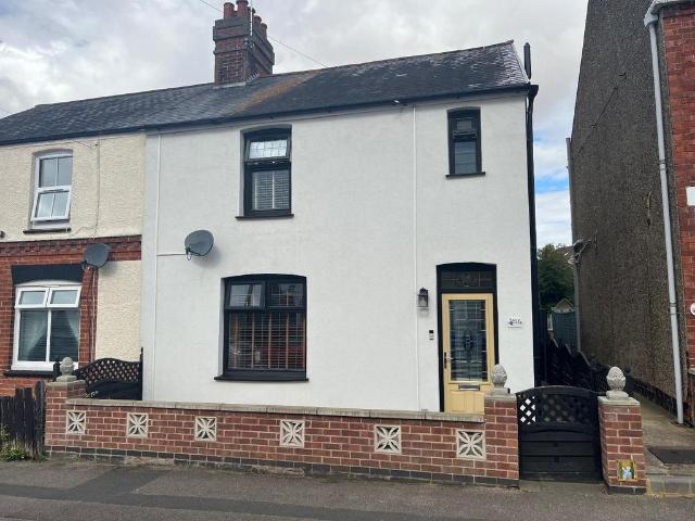 House for sale in Desborough
