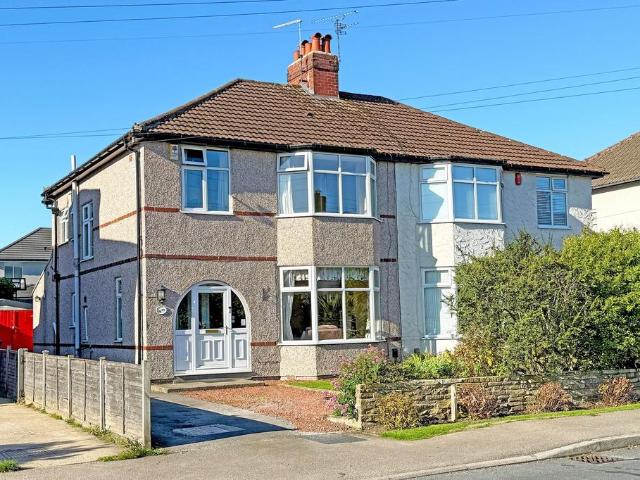House for sale in Hookstone, Harrogate
