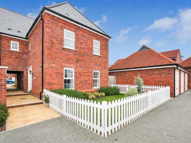 House for sale in Horsham, West Sussex