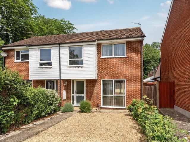 House for sale in Shinfield