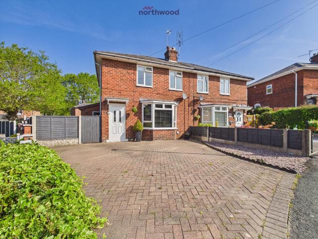 House for sale in Maesydre, Wrexham