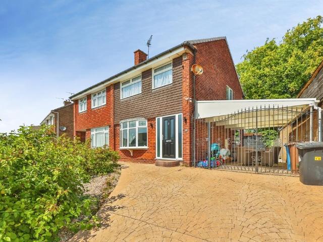 House for sale in Shipley View, Caldermill