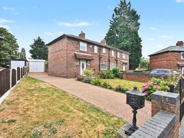 House for sale in Graveleythorpe, West Yorkshire