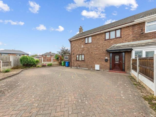 House for sale in Woolston, Warrington