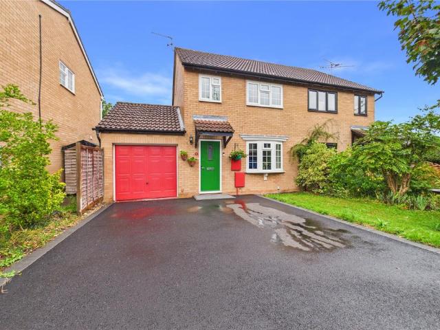 House for sale in Burghfield Common, West Berkshire