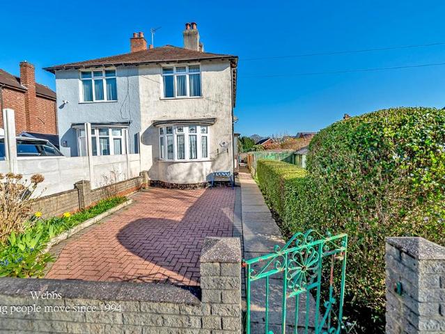 House for sale in Broomhill, Chadsmoor