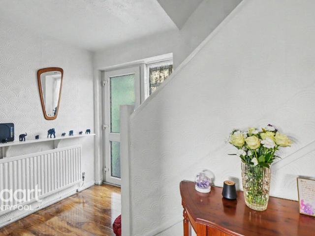 House for sale in New Inn, Griffithstown