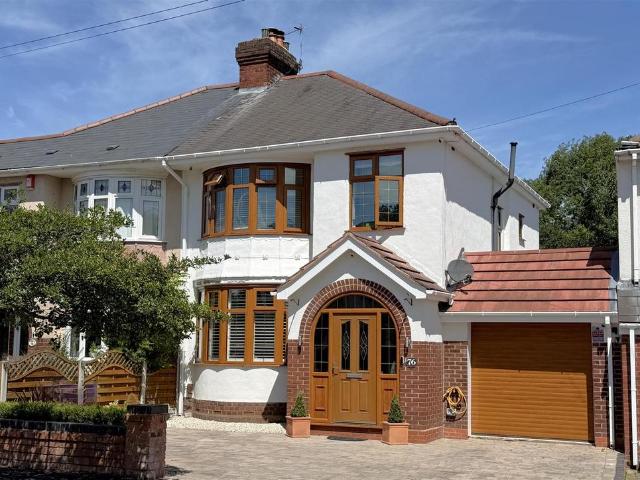 House for sale in Merryhill, West Midlands