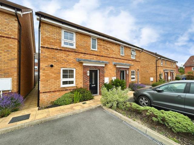 House for sale in Hart, Hampshire
