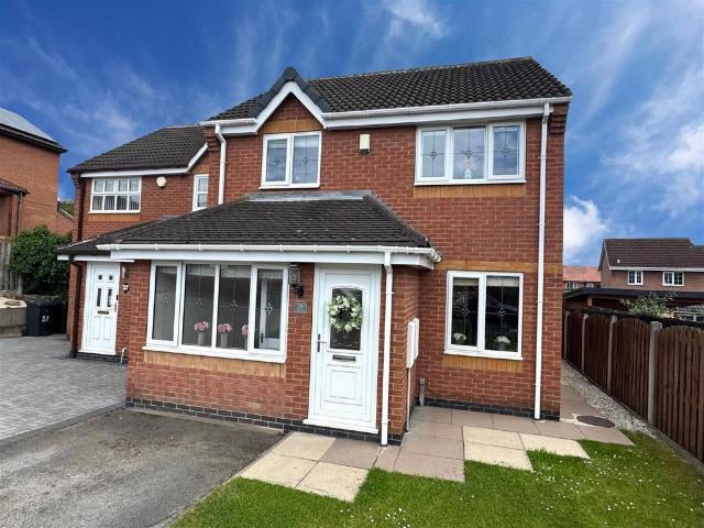 House for sale in Cudworth, South Yorkshire