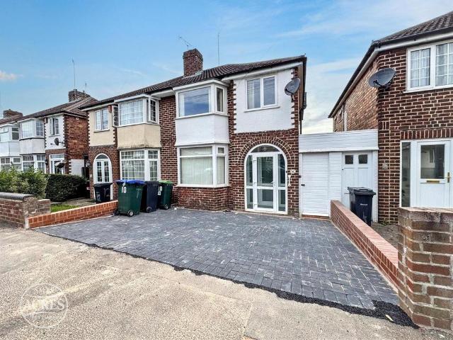 House for sale in West Bromwich, West Midlands
