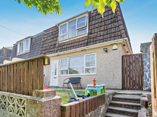 House for sale in Sirhowy, Wales