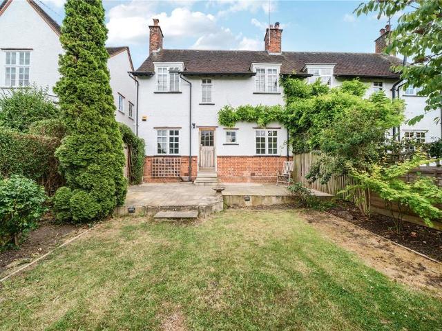 House for sale in London Borough of Ealing, Perivale
