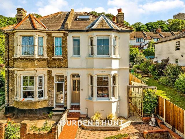 House for sale in Alton Barnes, Essex