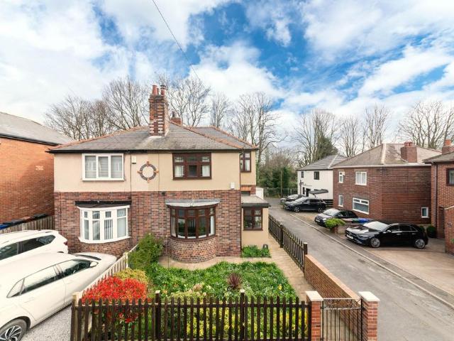 House for sale in Royston, South Yorkshire
