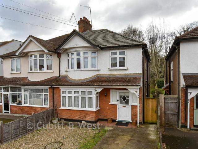 House for sale in London Borough of Croydon, Purley