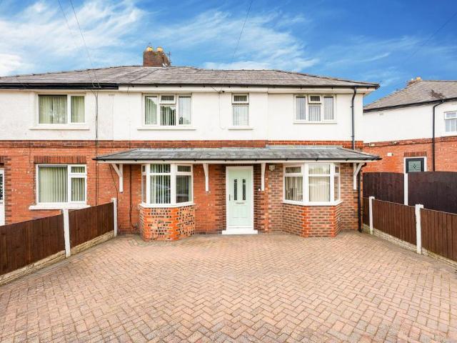 House for sale in Roby Mill, Lancashire