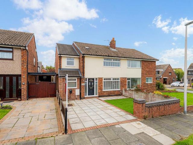 House for sale in Widnes, Cheshire