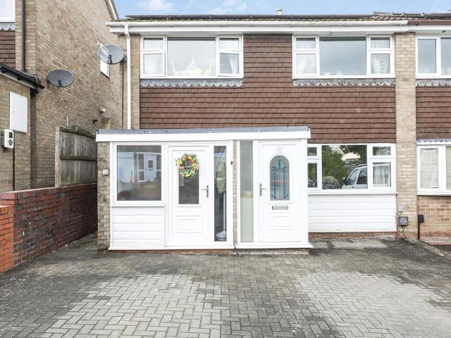 House for sale in Kingsley Moor, Staffordshire