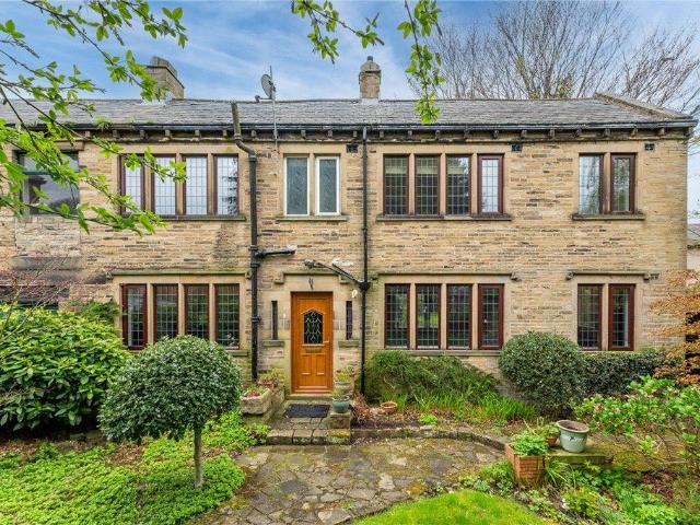 House for sale in Broad Folds, Clayton