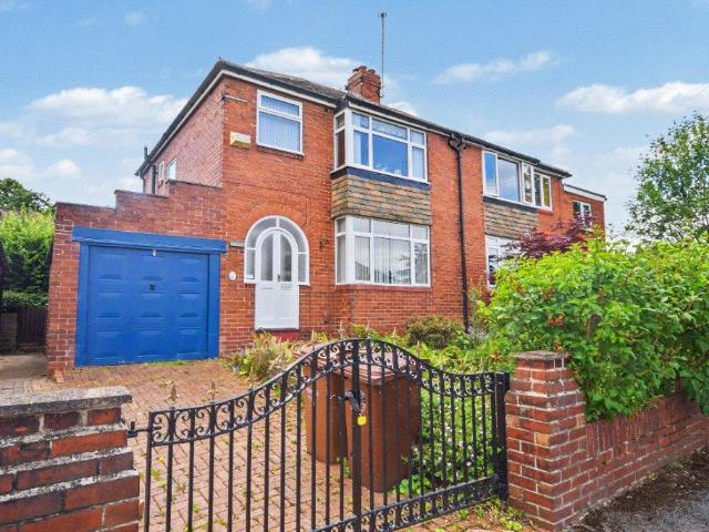 House for sale in Horbury, West Yorkshire